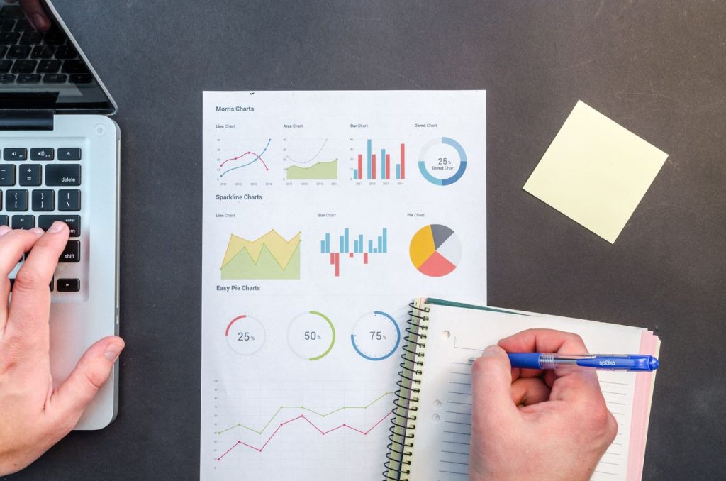 monthly IT report — What a good monthly IT report should tell you